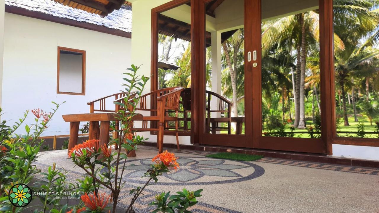 Sunset Springs Beach Retreat Papak Εξωτερικό φωτογραφία